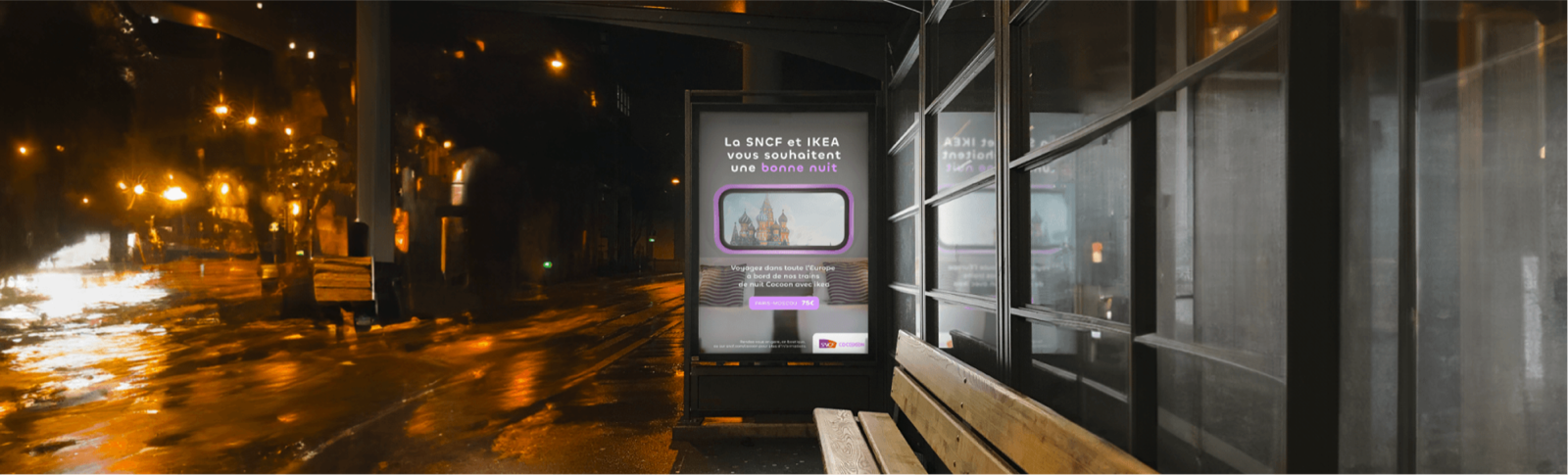 Affichage en abribus la nuit.